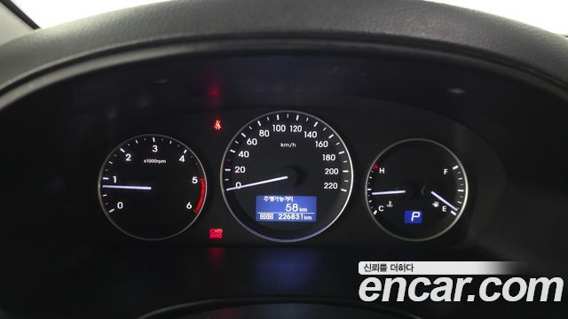 Hyundai Grand Starex 4WD Urban 9-Seater Premium 2018 — фото 8