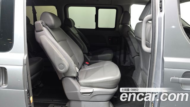Hyundai Grand Starex 4WD Urban 9-Seater Premium 2018 — фото 11