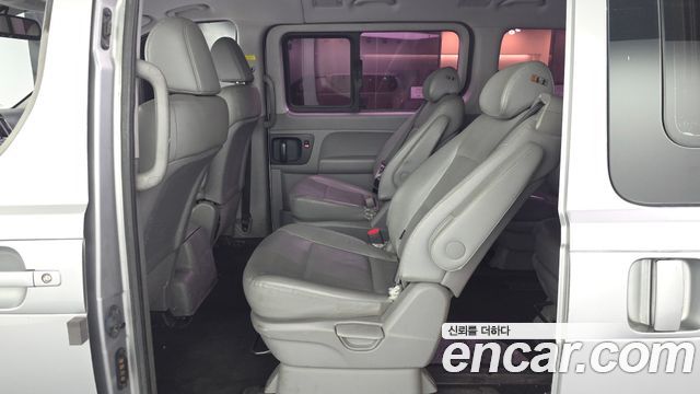 Hyundai Grand Starex 4WD Urban 9-Seater Premium 2018 — фото 12