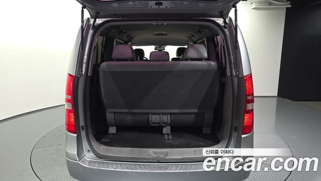 Hyundai Grand Starex 4WD Urban 9-Seater Premium 2018 — фото 20