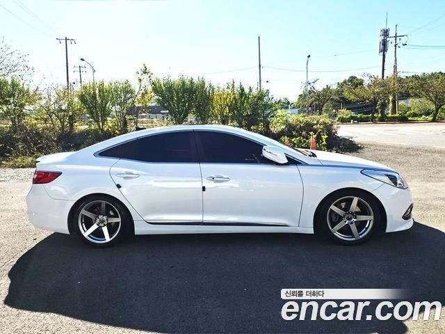 Hyundai Grandeur (HG) HG220 Diesel Premium 2016 — фото 3