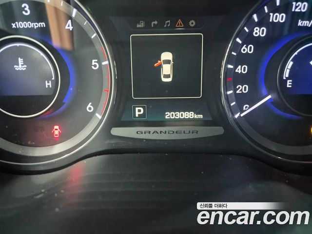Hyundai Grandeur (HG) HG220 Diesel Premium 2016 — фото 8