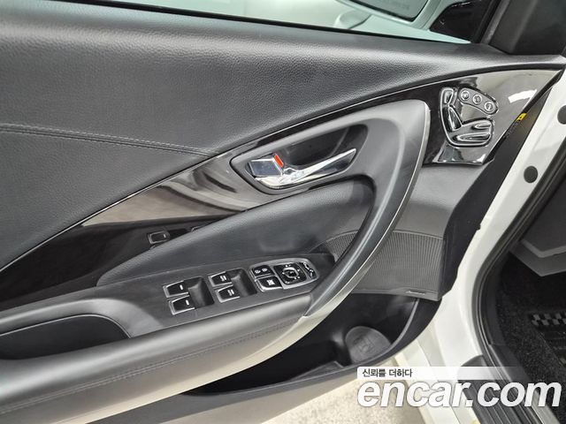 Hyundai Grandeur (HG) HG220 Diesel Premium 2016 — фото 18