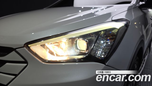 Hyundai Santa Fe (DM) Diesel(e-VGT) 2.0 2WD Premium 2014 — фото 22