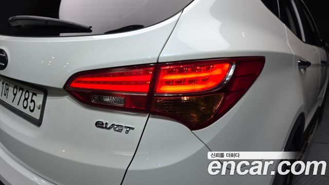 Hyundai Santa Fe (DM) Diesel(e-VGT) 2.0 2WD Premium 2014 — фото 23