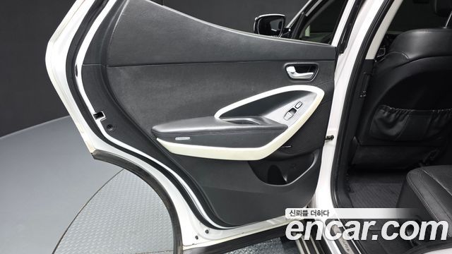 Hyundai Santa Fe (DM) Diesel(e-VGT) 2.0 2WD Premium 2014 — фото 25
