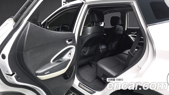 Hyundai Santa Fe (DM) Diesel(e-VGT) 2.0 2WD Premium 2014 — фото 26
