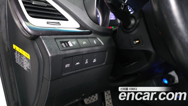 Hyundai Santa Fe (DM) Diesel(e-VGT) 2.0 2WD Premium 2014 — фото 27
