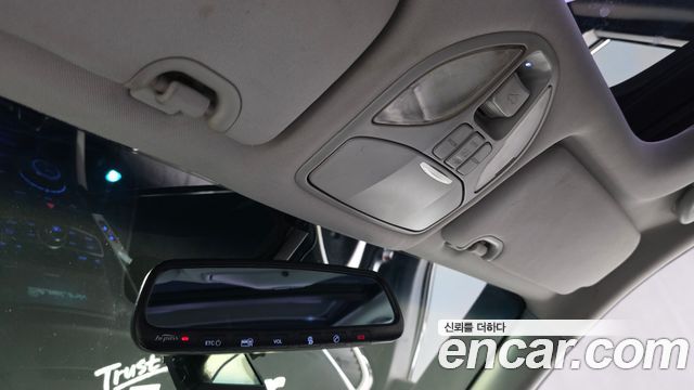 Hyundai Santa Fe (DM) Diesel(e-VGT) 2.0 2WD Premium 2014 — фото 30