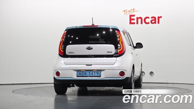 Kia Soul EV EV 2018 — фото 4