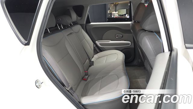Kia Soul EV EV 2018 — фото 12