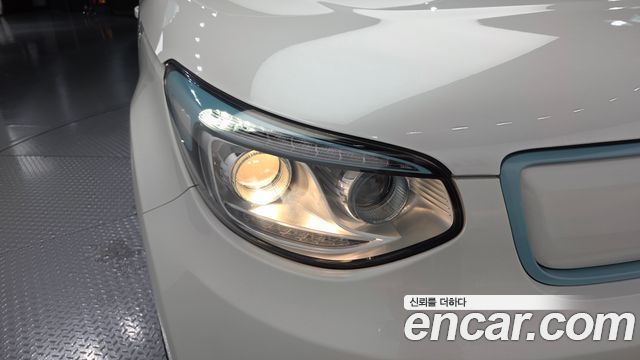 Kia Soul EV EV 2018 — фото 22