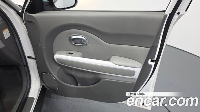 Kia Soul EV EV 2018 — фото 24