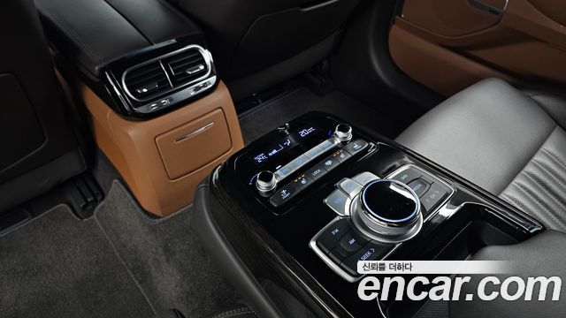 Genesis G90 3.8 AWD Luxury 2019 — фото 23