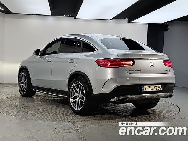Mercedes-Benz GLE-Class (W166) GLE350 d 4MATIC Coupe 2017 — фото 3