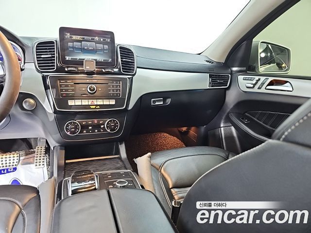 Mercedes-Benz GLE-Class (W166) GLE350 d 4MATIC Coupe 2017 — фото 10