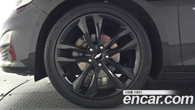 Chevrolet Malibu 2.0 Turbo Perfect Black 2020 — фото 5
