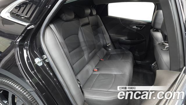 Chevrolet Malibu 2.0 Turbo Perfect Black 2020 — фото 12