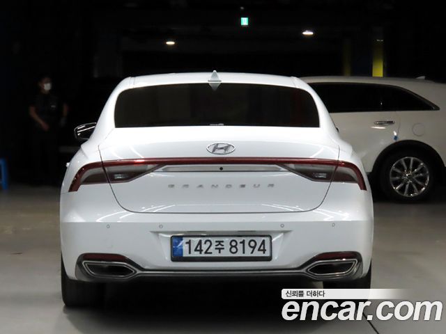 Hyundai Grandeur (IG) 2.5 Le Blanc 2023 — фото 3