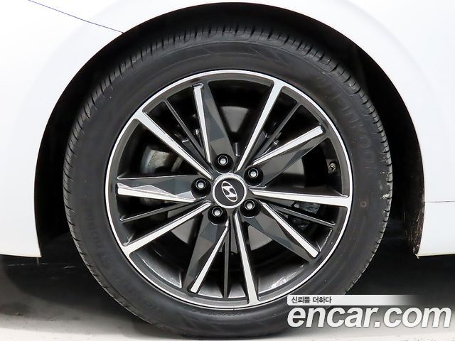Hyundai Grandeur (IG) 2.5 Le Blanc 2023 — фото 24