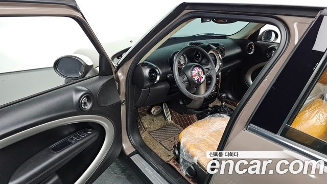 MINI Cooper D Countryman Standard 1st 2014 — фото 11