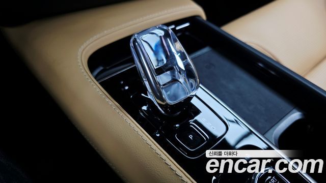Volvo XC90 (II) B6 Ultimate Bright 2024 — фото 9