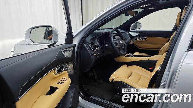 Volvo XC90 (II) B6 Ultimate Bright 2024 — фото 10