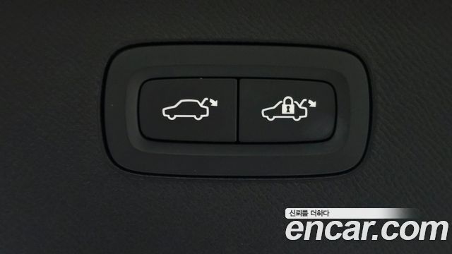 Volvo XC90 (II) B6 Ultimate Bright 2024 — фото 18