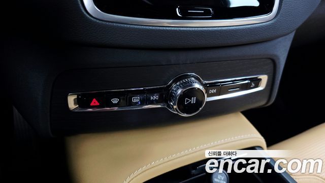 Volvo XC90 (II) B6 Ultimate Bright 2024 — фото 32