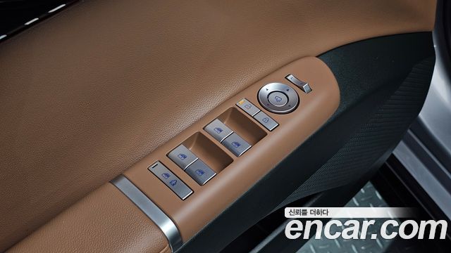 Hyundai Grandeur (GN7) 3.5 LPG 2WD Premium 2023 — фото 16