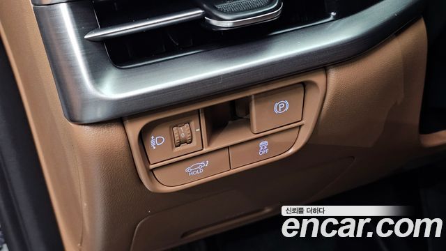 Hyundai Grandeur (GN7) 3.5 LPG 2WD Premium 2023 — фото 18