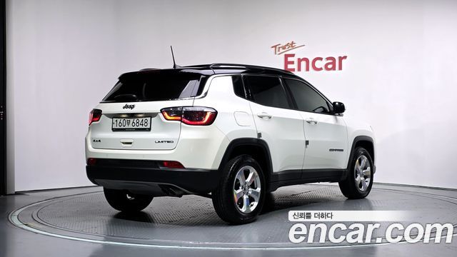 Jeep Compass (II) 2.4 Limitied AWD 2019 — фото 2