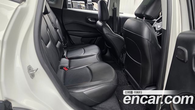 Jeep Compass (II) 2.4 Limitied AWD 2019 — фото 12