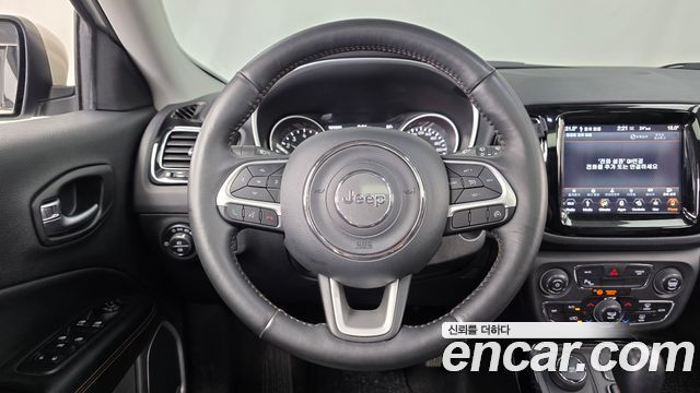 Jeep Compass (II) 2.4 Limitied AWD 2019 — фото 13