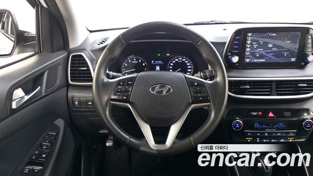Hyundai Tucson Gasoline 1.6 turbo 2WD Modern 2019 — фото 12