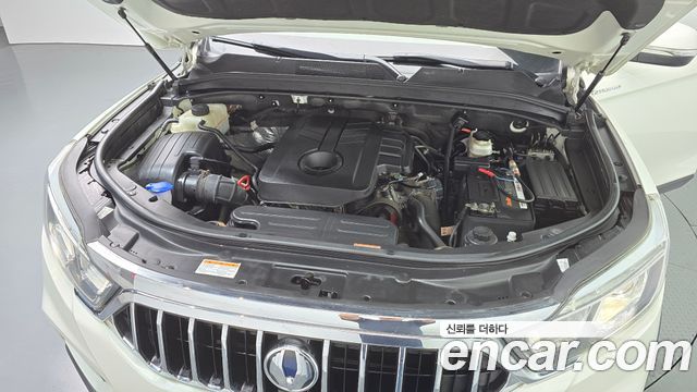 KG Mobility (SsangYong) Rexton Sports Khan Diesel 2.2 4WD Professional S (5-Link) 2019 — фото 6