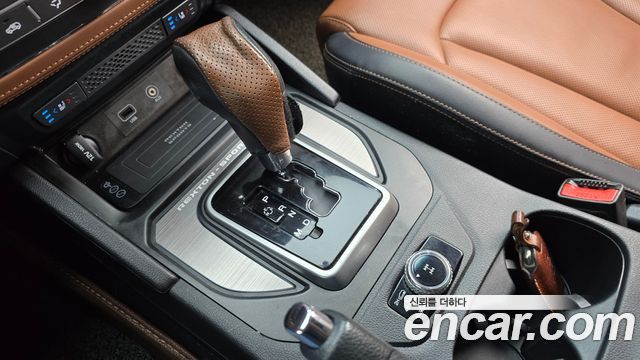 KG Mobility (SsangYong) Rexton Sports Khan Diesel 2.2 4WD Professional S (5-Link) 2019 — фото 9