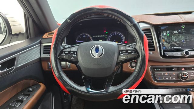 KG Mobility (SsangYong) Rexton Sports Khan Diesel 2.2 4WD Professional S (5-Link) 2019 — фото 13