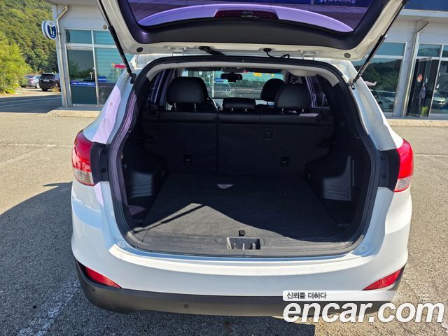 Hyundai Tucson ix Diesel(e-VGT) 2WD Smart 2014 — фото 10
