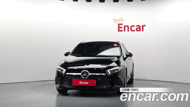 Mercedes-Benz A-Class (W177) A220 Sedan 2021 — фото 3