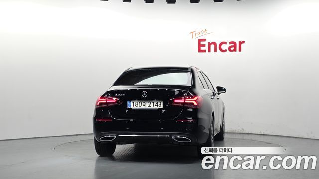 Mercedes-Benz A-Class (W177) A220 Sedan 2021 — фото 4