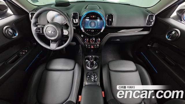 MINI Cooper Countryman Classic Plus Launch Pack 2nd Gen 2023 — фото 7