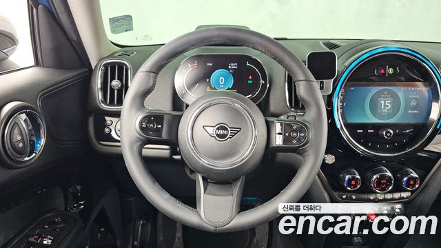 MINI Cooper Countryman Classic Plus Launch Pack 2nd Gen 2023 — фото 17