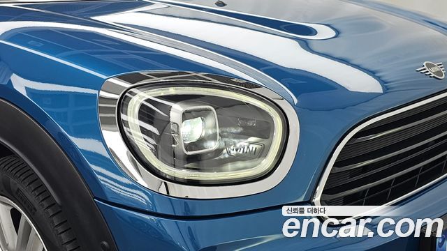 MINI Cooper Countryman Classic Plus Launch Pack 2nd Gen 2023 — фото 28