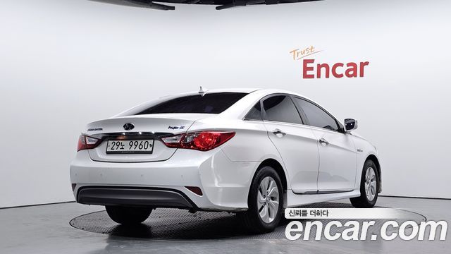 Hyundai Sonata Hybrid 2.0 Smart 2014 — фото 2