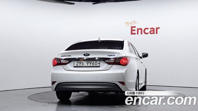 Hyundai Sonata Hybrid 2.0 Smart 2014 — фото 4