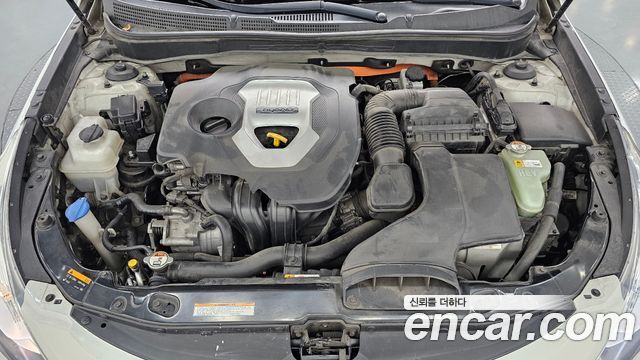 Hyundai Sonata Hybrid 2.0 Smart 2014 — фото 6