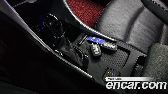 Hyundai Sonata Hybrid 2.0 Smart 2014 — фото 9