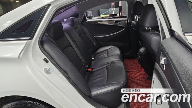 Hyundai Sonata Hybrid 2.0 Smart 2014 — фото 11