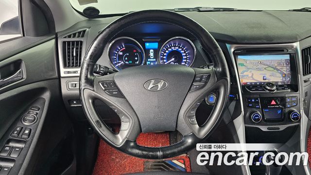 Hyundai Sonata Hybrid 2.0 Smart 2014 — фото 13